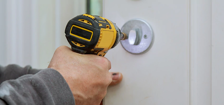 Street Locksmith For Smart Lock Repair in Shasta Lake, CA