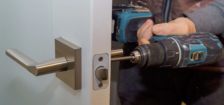 Broken Door Handle Lock Repair in Shasta Lake, California