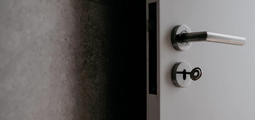 Front Door Handle Repair And Installation in Shasta Lake, CA